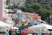 Marina Corricella, il borgo incantato di Procida 12