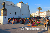 Giornata mondiale dello yoga a Ischia 8